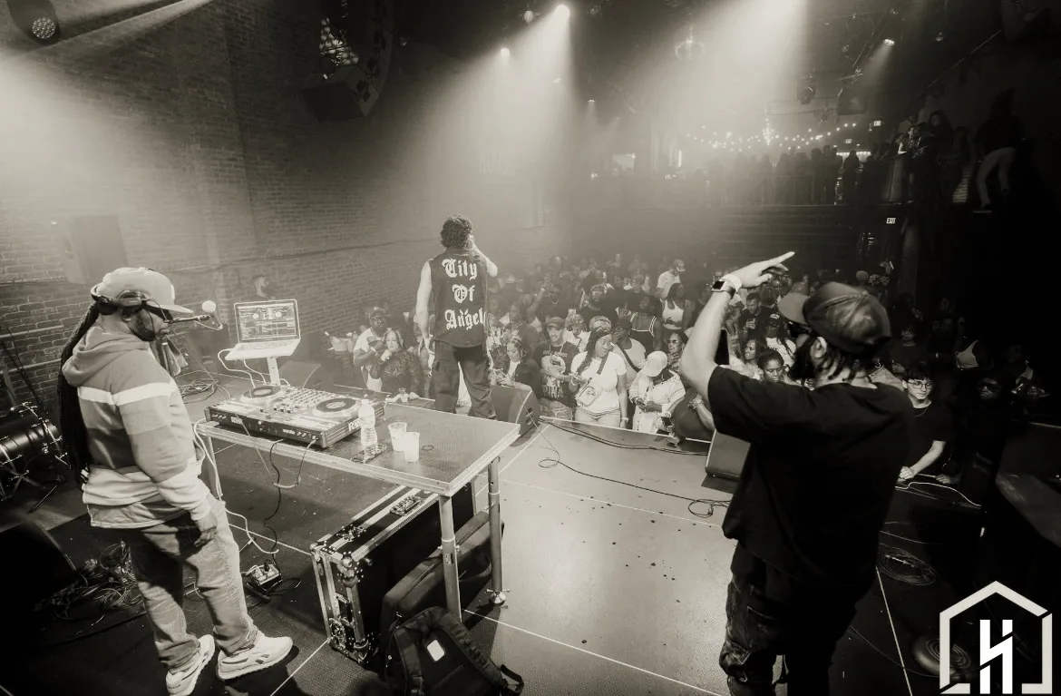 Young Benny on stage with the crowd